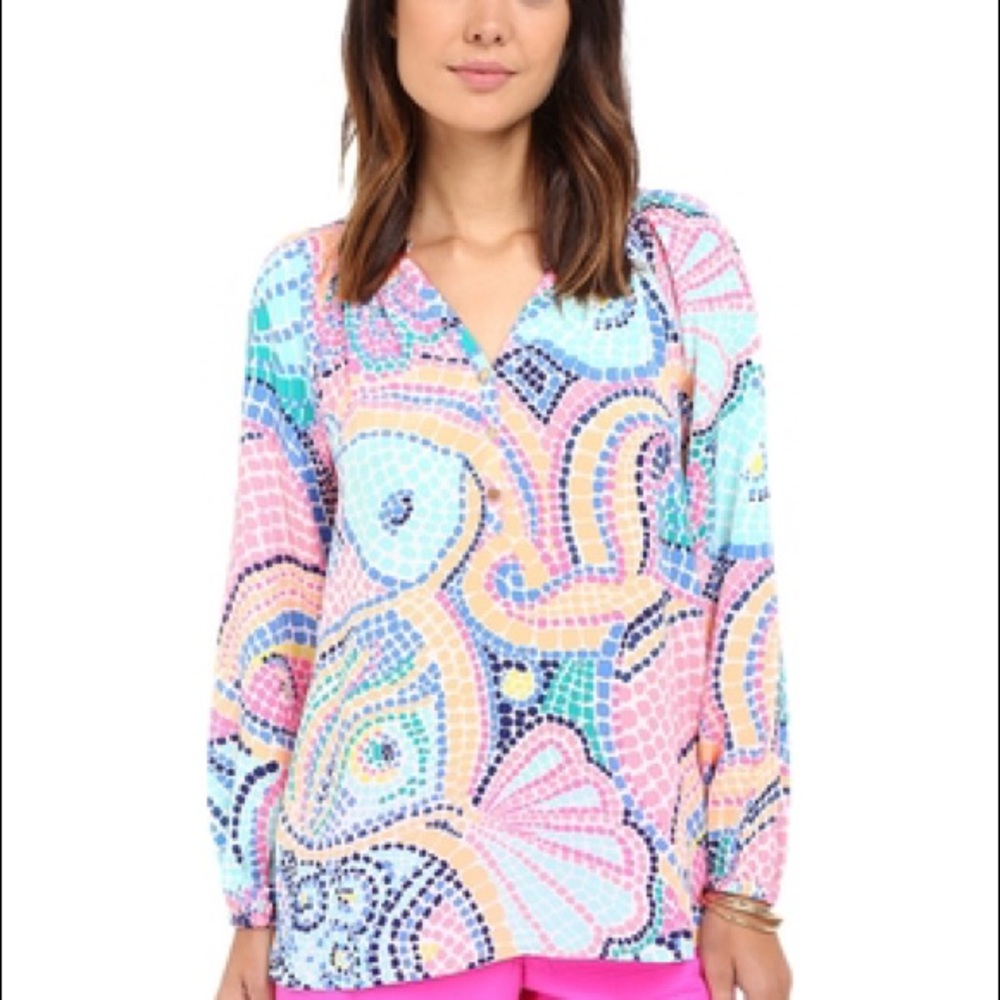 Lilly Pulitzer tile wave Elsa size XL